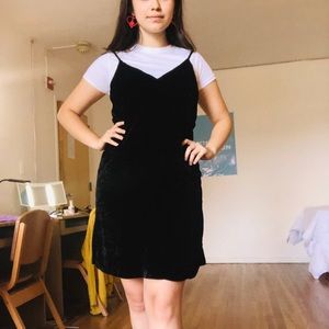 alice + olivia black velvet slip dress!